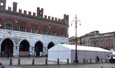 Ghestel. le Tende a Piacenza